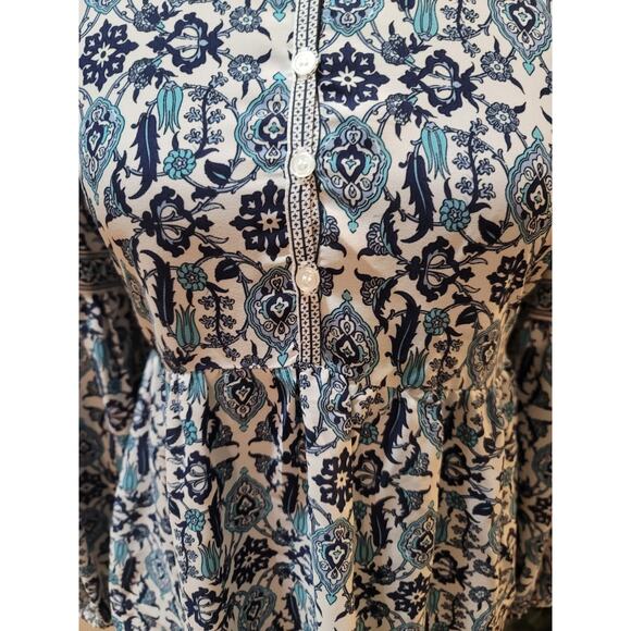 Max Studio Blouse Women's Small Blue White Boho Print Long Sleeve Peasant Top - Picture 4 of 13